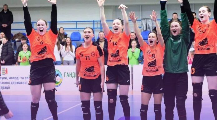 Гандбольні Карпати Ужгород здобули важку перемогу