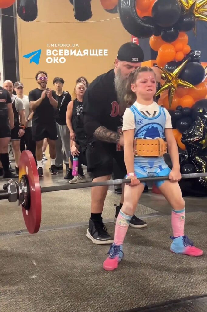 9-річна пауерліфтерка